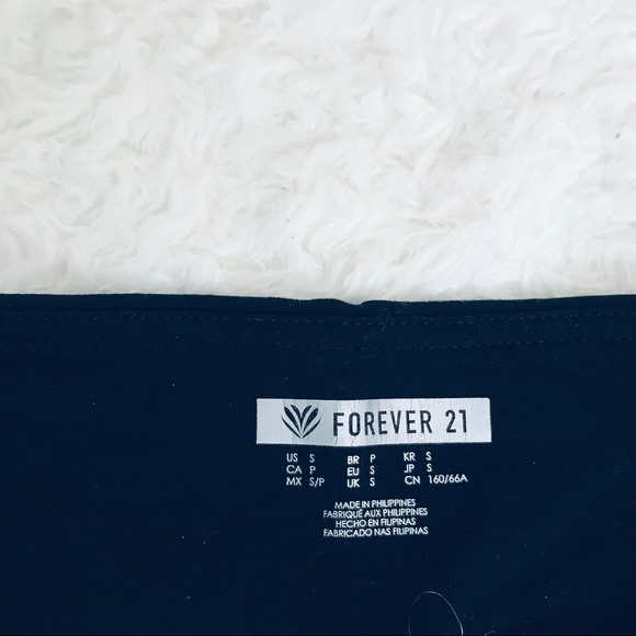 Forever 21 leggings black with mesh cut outs - Picture 5 of 6